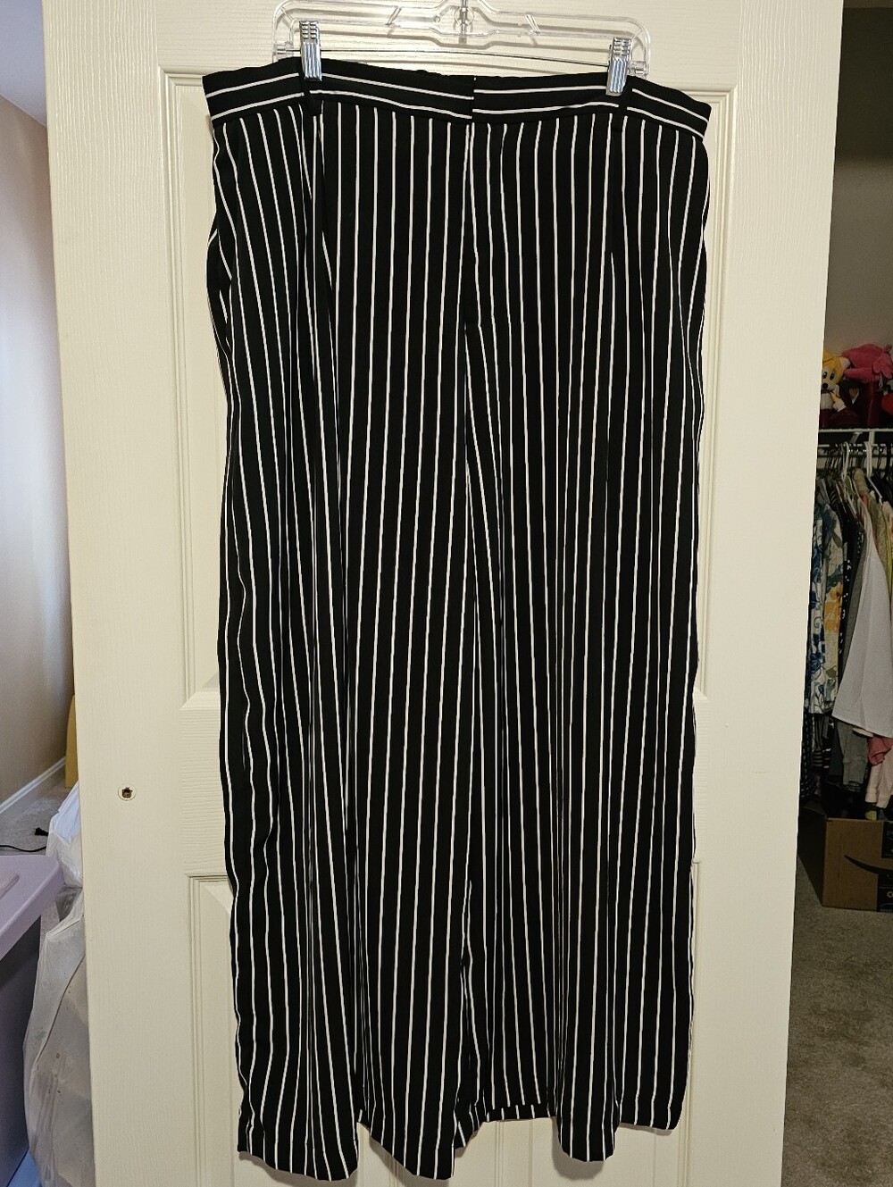 Tronjori Wide Leg Black & White Pinstripe Pants Sz 2X
